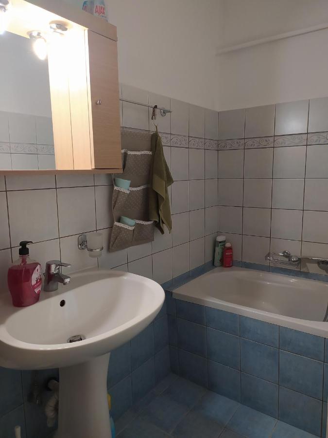 Helen'S Downtown Apartment Ιωάννινα Εξωτερικό φωτογραφία